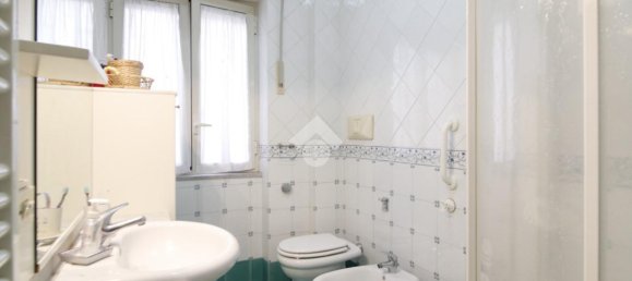 4 rooms Apartment in Portici, Italy No. 129290 9