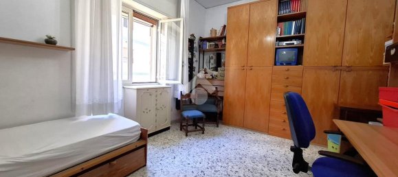 4 rooms Apartment in Portici, Italy No. 129290 6