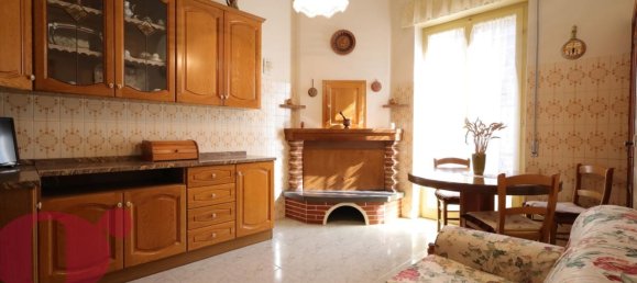 4 rooms House in Todi, Italy No. 113874 20