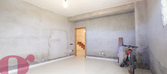 4 rooms House in Todi, Italy No. 113874 28