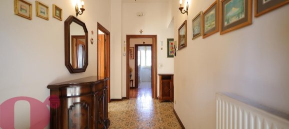 4 rooms House in Todi, Italy No. 113874 2