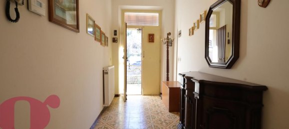 4 rooms House in Todi, Italy No. 113874 5