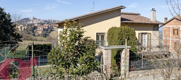 4 rooms House in Todi, Italy No. 113874 30
