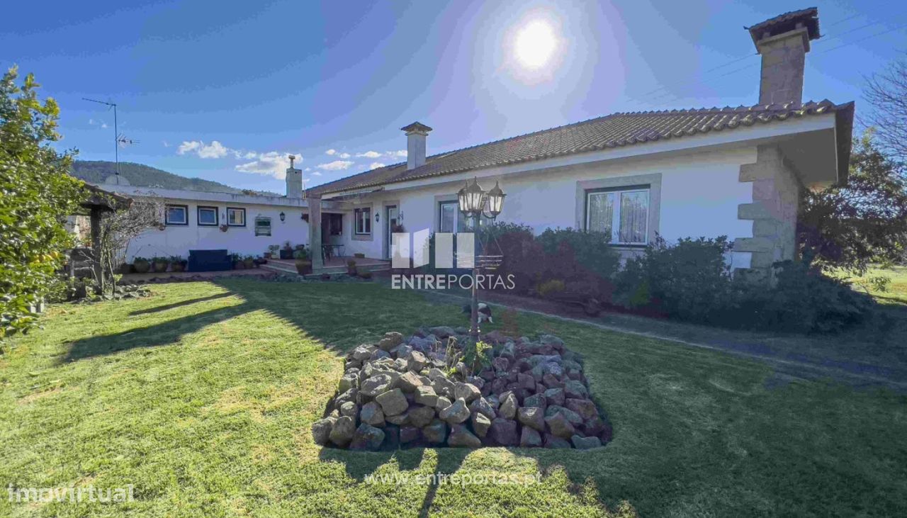 5 bedrooms Villa in Viana do Castelo, Portugal No. 142999