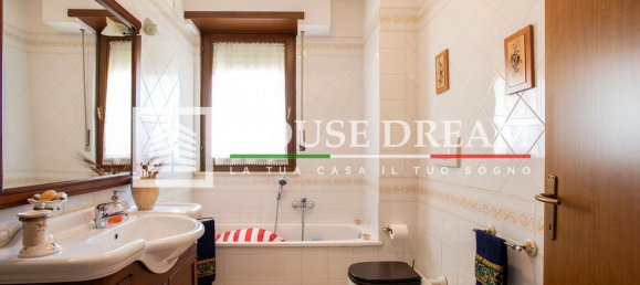 3 Schlafzimmer Wohnung in Rome, Italy, Nr. 359830 24