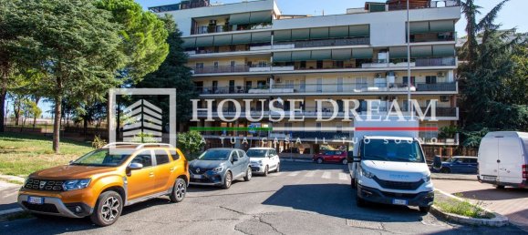 3 Schlafzimmer Wohnung in Rome, Italy, Nr. 359830 3