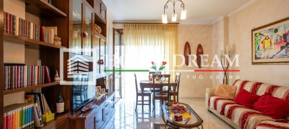 3 Schlafzimmer Wohnung in Rome, Italy, Nr. 359830 5