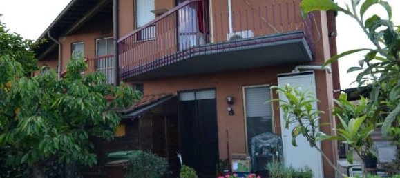 Вилла с 5 комнатами в Монтаназо Лобмардо, Италия № 23356 28