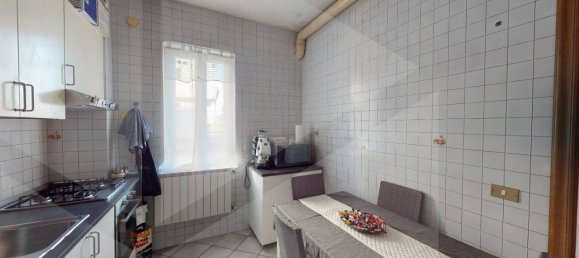 3 rooms Apartment in Casoria, Italy No. 17780 15