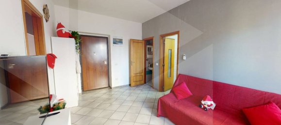 3 rooms Apartment in Casoria, Italy No. 17780 9