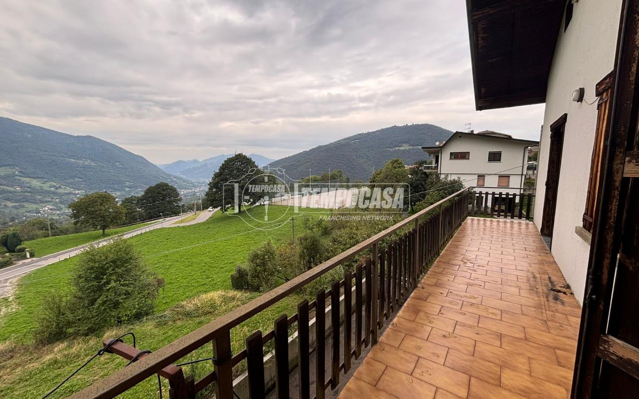 Apartamento de 5 divisões em Albino, Italy N.º 235415