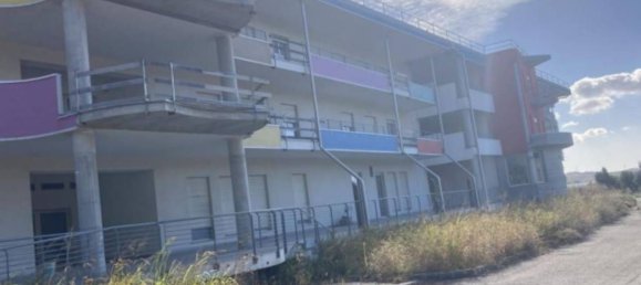 12710m² Commercial property in Catanzaro, Italy No. 342747 15