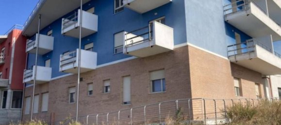 12710m² Commercial property in Catanzaro, Italy No. 342747 6