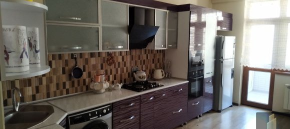 Apartamento de 3 dormitorios en Nasimi, Azerbaijan No. 1770 13