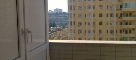 Apartamento de 3 dormitorios en Nasimi, Azerbaijan No. 1770 4