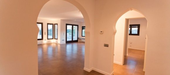 3 bedrooms Villa in Moraira, Spain No. 12940 10