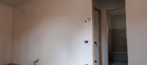 3 rooms Apartment in Inzago, Italy No. 8956 2