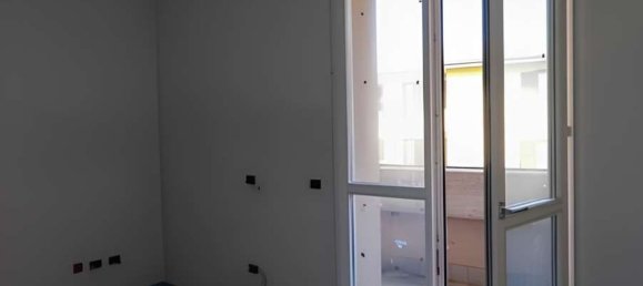 3 rooms Apartment in Inzago, Italy No. 8956 7
