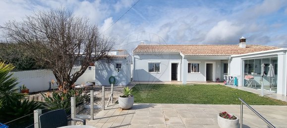 3 bedrooms Villa in Loule, Portugal No. 23305 2