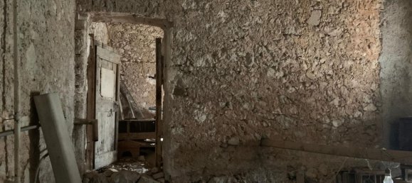 12-Zimmer Haus in Ofena, Italy, Nr. 255337 17