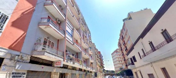 5غرفة شقة في Bari, Italy رقم 259818 4