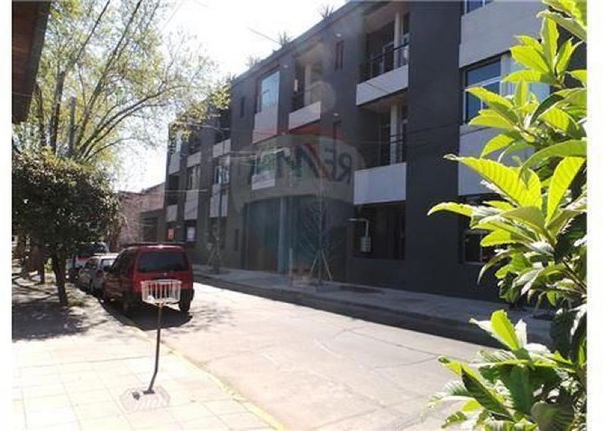 3 bedrooms Apartment in Vicente Lopez, Argentina No. 1540