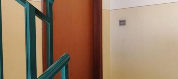 3-salle Appartement à Sommariva del Bosco, Italy No. 20143 7