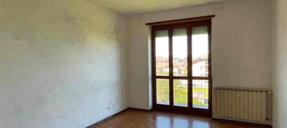 3-salle Appartement à Sommariva del Bosco, Italy No. 20143 16