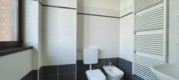 109m² Office in Argelato, Italy No. 310837 5