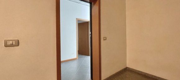 109m² Office in Argelato, Italy No. 310837 2