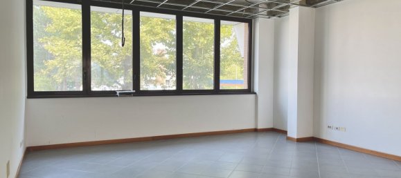 109m² Office in Argelato, Italy No. 310837 6