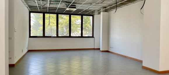 109m² Office in Argelato, Italy No. 310837 10