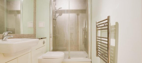 Studio in London, United Kingdom No. 13529 4