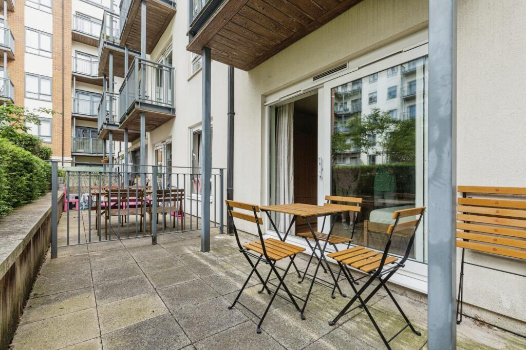 Studio in London, United Kingdom No. 13529