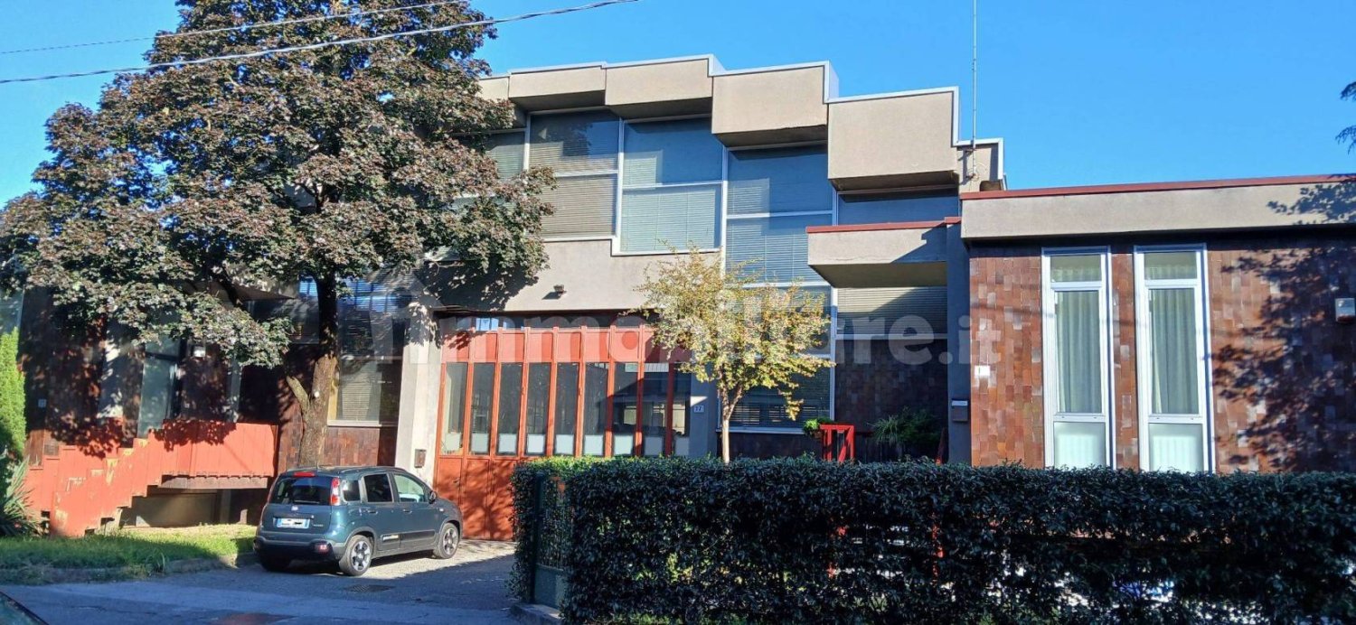 Armazém em Lissone, Italy 946 m² N.º 370149