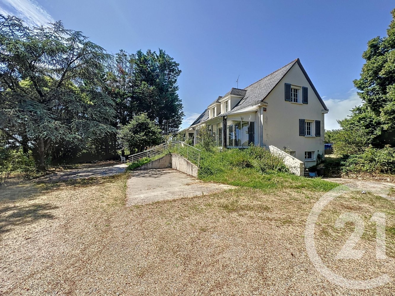 Casa de 4 dormitorios en Chanceaux-sur-Choisille, France No. 70787