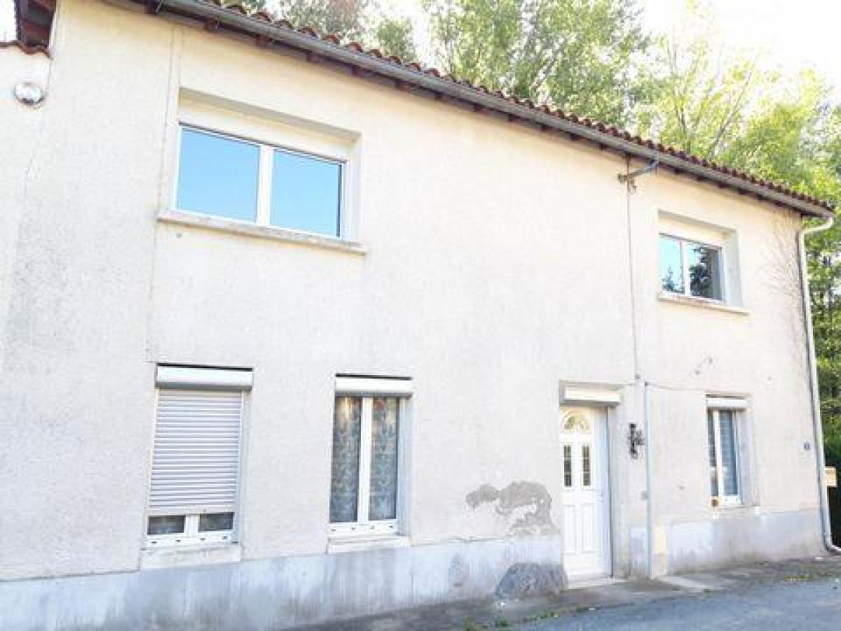 3 bedrooms House in Saint-Mesmin, France No. 25159