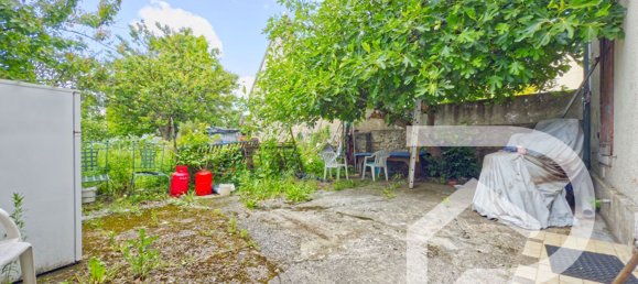 2-salle Appartement à Persan, France No. 337554 2