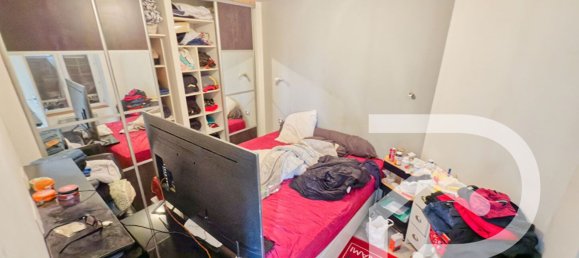 2-salle Appartement à Persan, France No. 337554 3