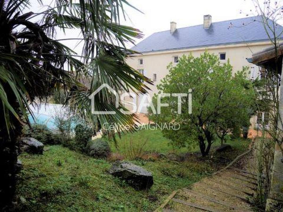 8 chambres Maison à Niort, France No. 25403