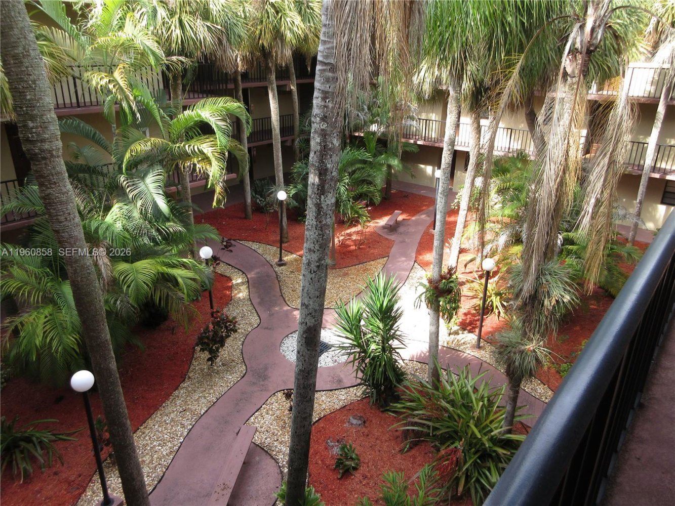2 bedrooms Commercial property for rent in Miami, Miami-Dade, Florida, USA № 615530