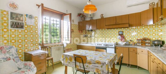 Villa de 6 dormitorios en Genzano di Roma, Italy No. 351821 5