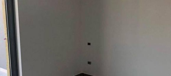 3 rooms Penthouse in Battipaglia, Italy No. 147934 8