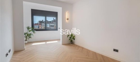 2 Schlafzimmer Wohnung in Eixample, Spain, Nr. 182345 2
