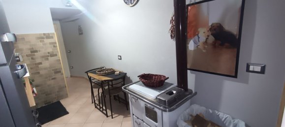 3 Schlafzimmer Doppelhaus in Ascrea, Italy, Nr. 158180 8