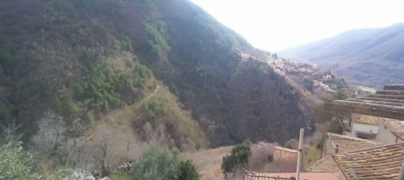 3 Schlafzimmer Doppelhaus in Ascrea, Italy, Nr. 158180 18