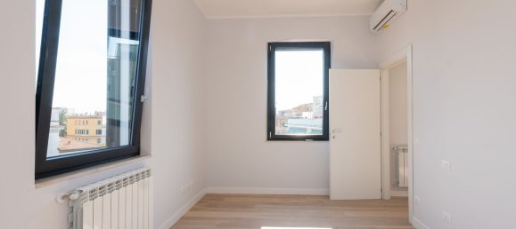2 Schlafzimmer Wohnung in Rome, Italy, Nr. 321596 5