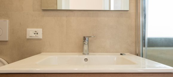 2 Schlafzimmer Wohnung in Rome, Italy, Nr. 321596 13