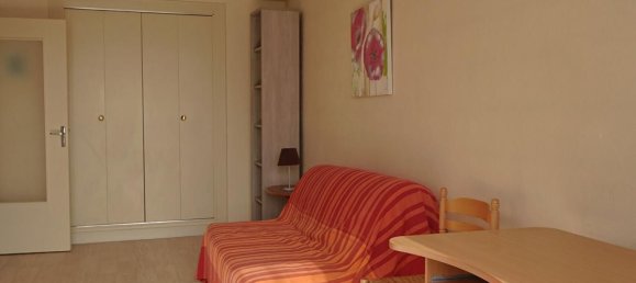 1 bedroom Apartment in Tours, France No. 271946 4