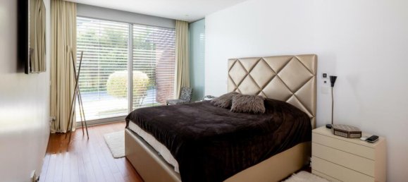 4 bedrooms Villa in Vila Nova de Gaia, Portugal No. 145092 3